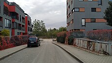 Mezi novými bytovkami Villa Parku echovka vede jen jedna ulice, v ní navíc...