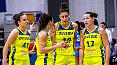 Barbora Wrzesiski, Teja Oblaková, María Condeová a Tereza Vyoralová (zleva) z...