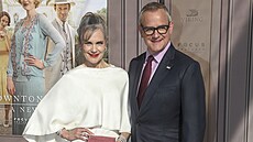 Elizabeth McGovernová a Hugh Bonneville na premiée filmu Panství Downton: Nová...