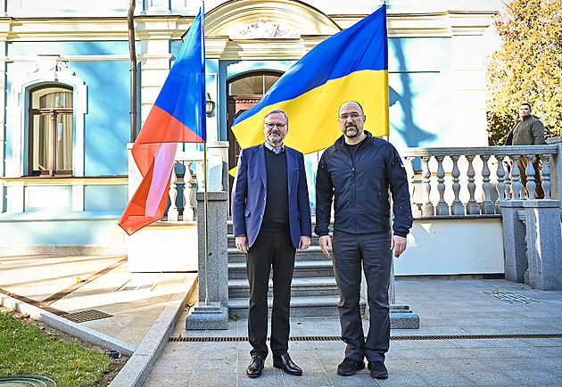 Ukrajinský premiér Šmyhal se zúčastní setkání evropských lídrů v Kramářově vile