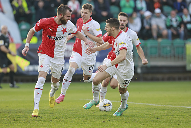 Bohemians - Slavia 1:4, obrat po darované penaltě, pak už hosté dominovali