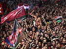 Volii brazilského exprezidenta Luize Inácia Luly da Silva slaví jeho vítzství...