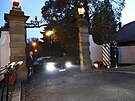 Andrej Babi odjídí ze schzky u prezidenta Miloe Zemana. (30. íjna 2022)