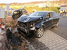 P�i sr�ce dvou osobn�ch aut na Doma�licku se v�n� zranila �idi�ka jednoho z...