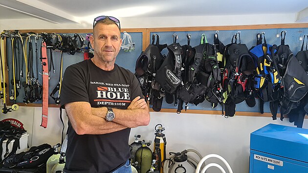 PODCAST: Dvacet let se pot�p� k vrak�m lod� i ponorek po cel�m sv�t�