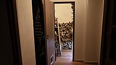 D�evo v komo�e. �Kdybychom topili plynovým kotlem, nedoplatili bychom se,� �íká...