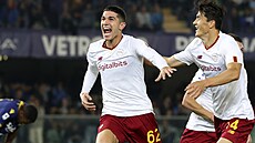 Cristian Volpato (vlevo) z AS �ím se raduje z gólu v zápase s Veronou.