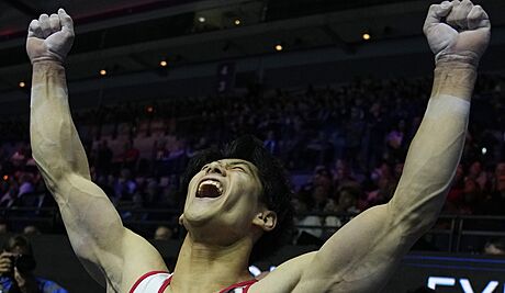 Zlatá radost japonského gymnasty Daikiho Haimota.