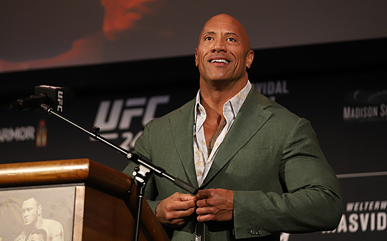 Slavný herec Dwayne Johnson uzavel lukrativní dohodu s UFC. Zápasníci musejí...