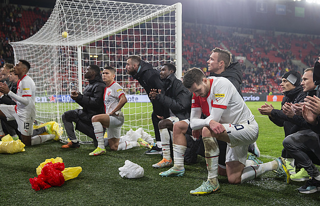 Slavia - Sivasspor 1:1, definitivní tečka za poháry. Gól si dal soupeř sám