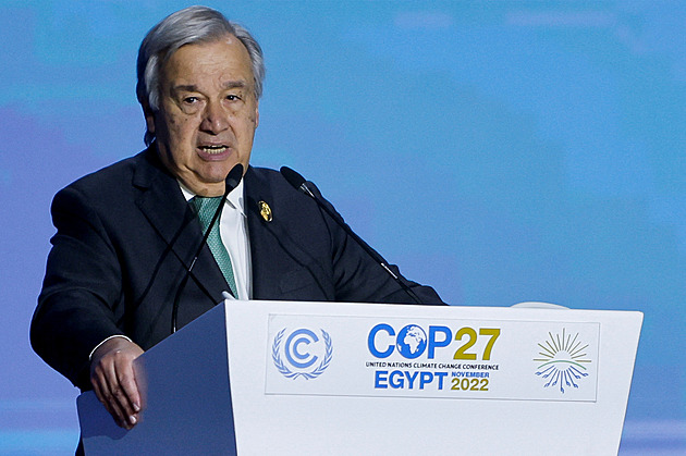 Řítíme se do klimatického pekla, řekl Guterres na klimatické konferenci