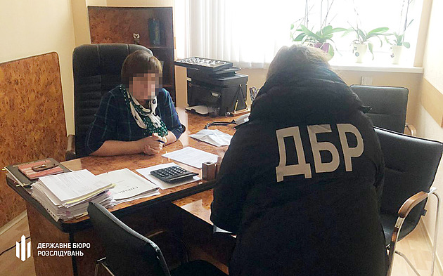 Ukrajinští úředníci zpronevěřili 170 milionů korun, měly být na vesty pro vojáky