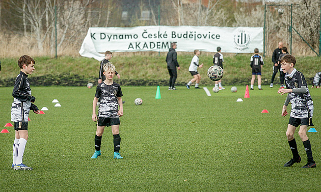 Fotbalová akademie Dynama má zázemí v tréninkové areálu Sloit