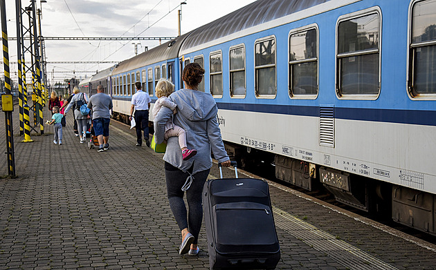 Jízdu vlakem mezi Olomoucí a Brnem brzdí výluka, potrvá do konce týdne