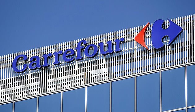 Carrefour zavedl rozvoz potravin s vyložením až do lednice. Ani nemusíte být doma
