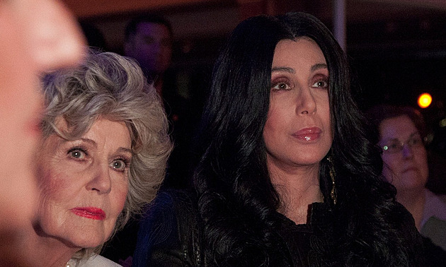 Zpěvačce Cher zemřela matka, které věnovala i dokument. Bylo jí 96 let