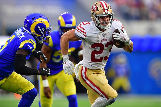 Photo: San Francisco 49ers Christian McCaffrey smiles after defeating the  Rams - LAP2022103008 