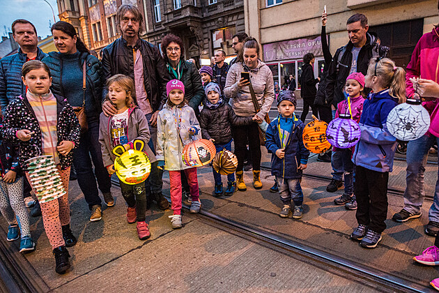 Lampiónový prvod u píleitosti oslav vzniku eskoslovenské republiky v Plzni....