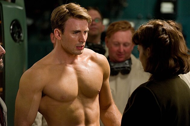 Fotogalerie: Chris Evans ve filmu Captain America: První Avenger (2011)