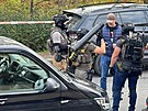 Policejn� p�tr�n� po st�elci z parku na �ern�m Most�. (1. listopadu 2022)