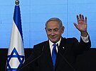 Benjamin Netanjahu promlouvá ke svým píznivcm v sídle své strany bhem...