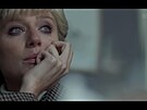 Elizabeth Debicki jako Diana v páté ad seriálu Koruna