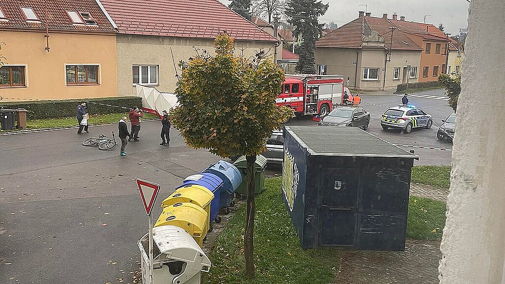 Místo inu. Policisté ohledávají místo vrady ve Vysokém Mýt.