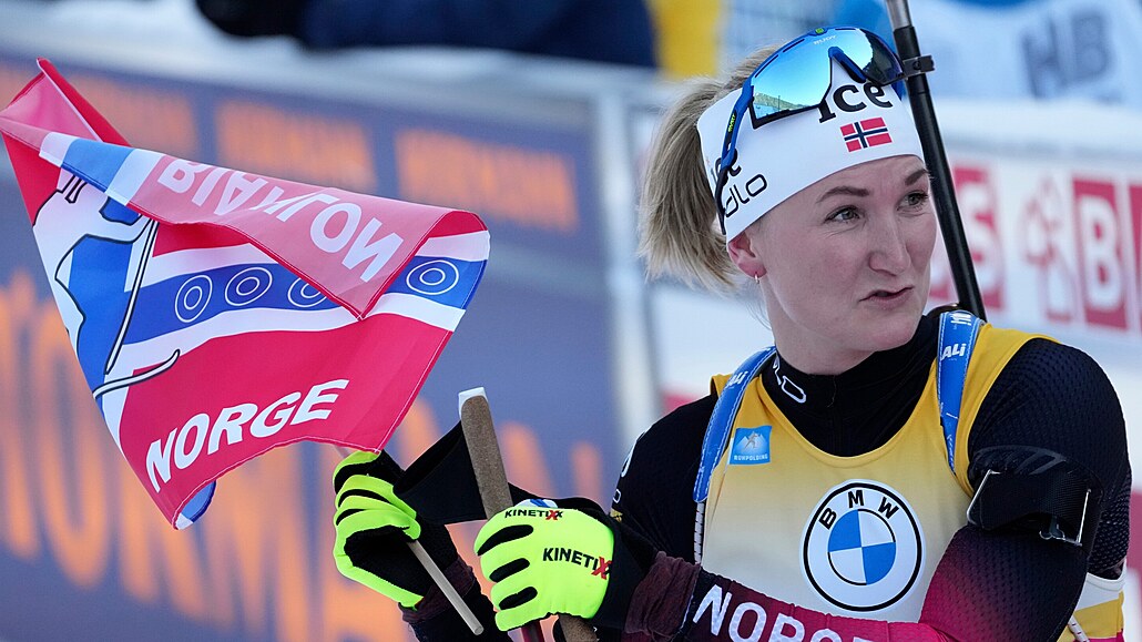 Norská biatlonsitka Marte Olsbuová-Röiselandová