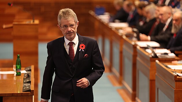 Poprv� v nov�m slo�en� se se�el Sen�t, kter� si na ustavuj�c� sch�zi vol� sv� veden�. Na sn�mku Milo� Vystr�il. (2. listopadu 2022)