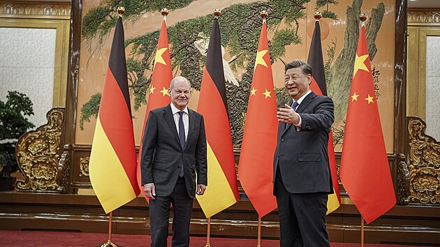 Nmeck kancl Olaf Scholz a nsk prezident Si in-pching v Pekingu (4. listopadu 2022)