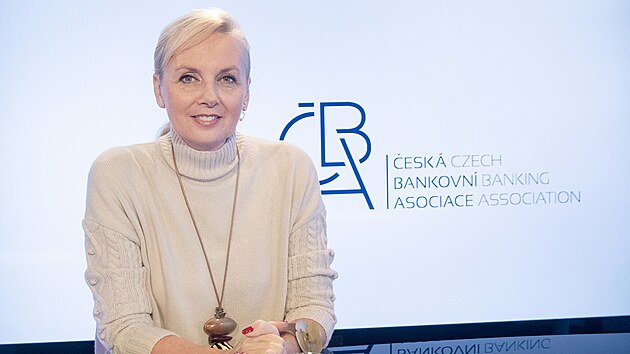 Hostem poadu Rozstel je fka esk bankovn asociace Monika Zahlkov. (8. listopadu 2022)