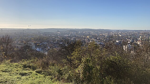 Z Bílé hory je výhled prakticky na celé Brno.