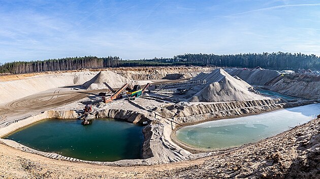 Pokračující těžba v pískovně Marokánka II u Hradce Králové (18. 2. 2019)