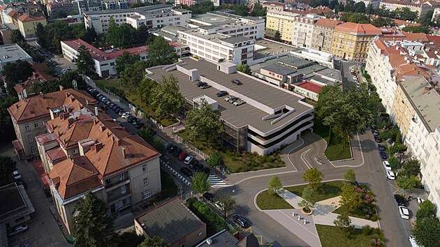 Parkovac� d�m u D�tsk� nemocnice by se mohl za��t stav�t u� v p��t�m roce. Z�le�� na tom, jak dlouho se bude sout�it zhotovitel. U stavby za 320 milion� se po��t� s 372 m�sty.