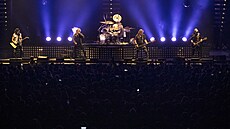 Kapela Kabát vystoupila po odloeném koncertu v praské O2 arén dne 8....