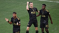 K triumfu Los Angeles proti Philadelphii pomohl jednou trefou také Gareth Bale...