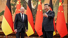 Nmecký kanclé Olaf Scholz se v Pekingu setkal s ínským prezidentem Si...