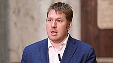 Nám�stek ministra zdravotnictví Josef Pavlovic.