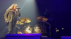 Koncert skupiny Kabát p�itáhl do pardubické enteria arény tisíce lidí. (5....