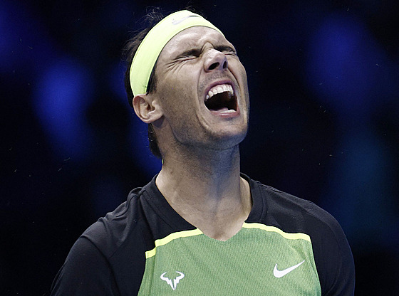 panl Rafael Nadal smutní na Turnaji mistr.
