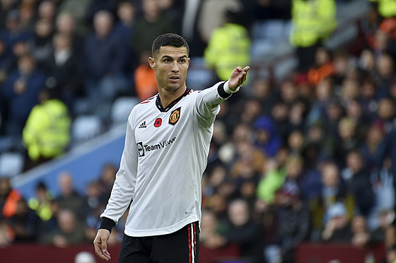 Fotbalista Cristiano Ronaldo v dresu anglického Manchesteru United.