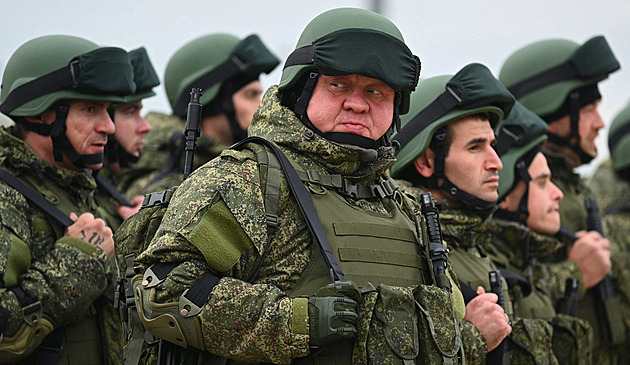 Ruský plukovník si řekl o pračku jako úplatek, skončil v domácím vězení