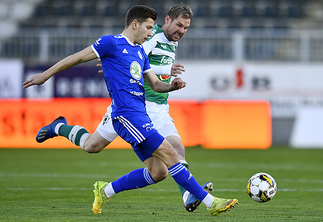 Jablonec - Ml. Boleslav 1:2, oba v deseti, na konci rozhodl Kubista