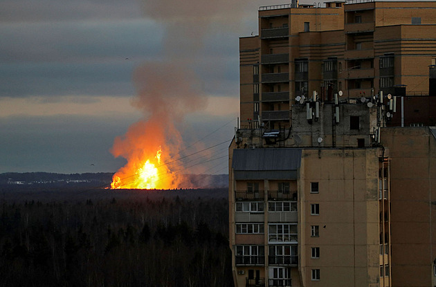 VIDEO: V ruském týlu explodoval plynovod, požár byl vidět na kilometry