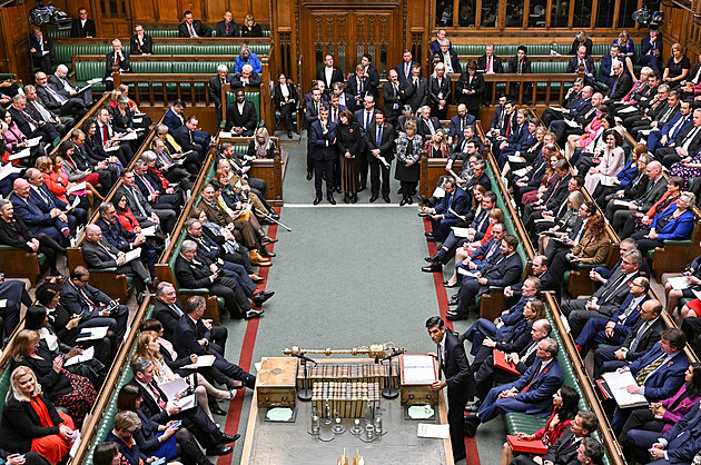 Britským parlamentem zní šeptanda o nebezpečných mužích, tvrdí poslankyně