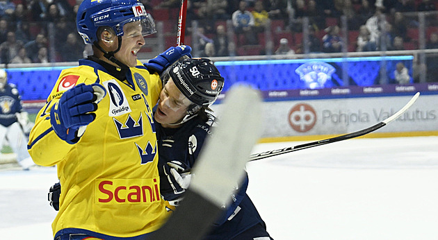 Švédové prohráli s Finskem, i tak jim ale na Karjale patří první místo