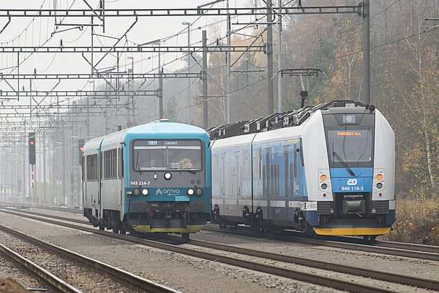 České dráhy a RegioJet posílí na svátky dálkové spoje. Leo Express to neplánuje