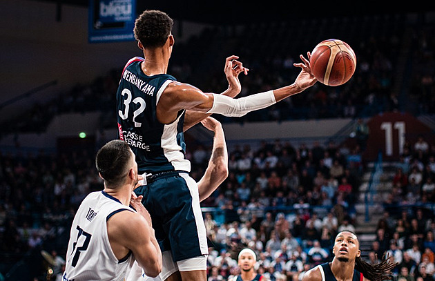 Basketbalový talent Wembanyama je v nominaci Francie proti Česku