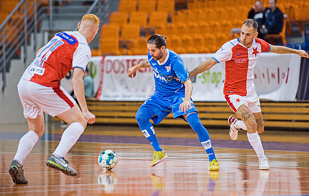 Chrudim a Plzeň se na čele futsalové ligy tahají o skóre