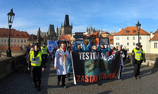 Pochod za vdu bez zvíat 2022 (Praha, 12.11.22)